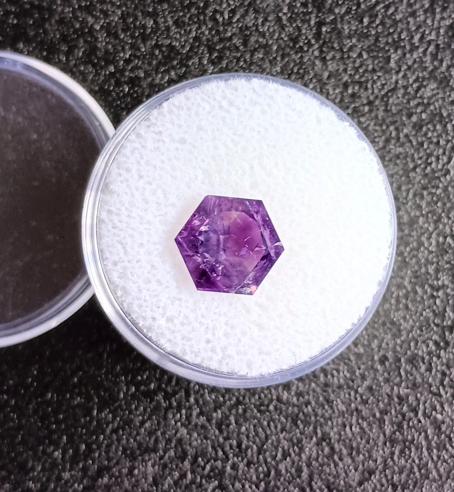 HBM-FS-10 Beautiful Faceted Amethyst Gemstone