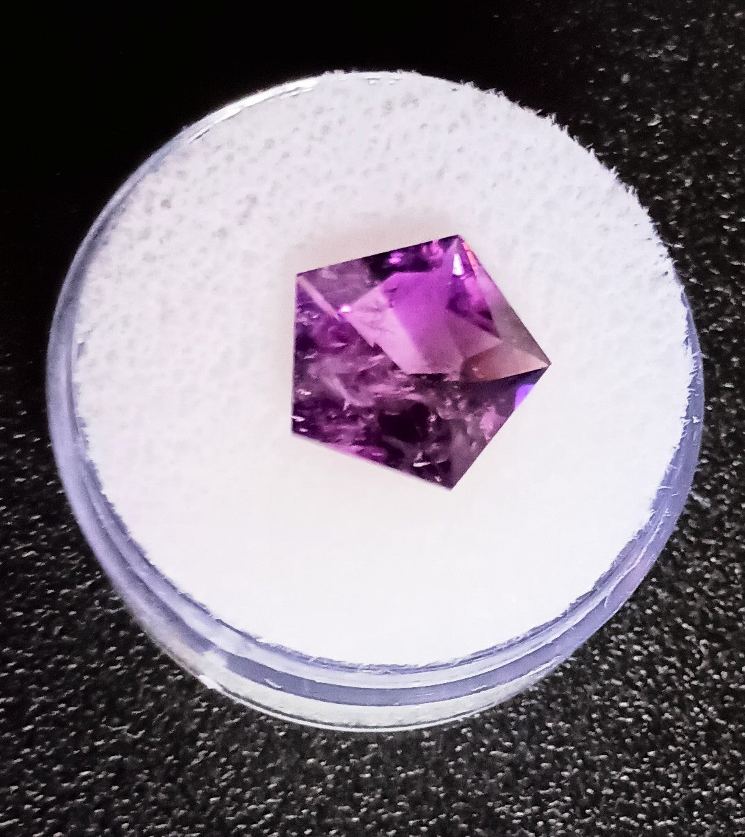 HBM-FS-34 Beautiful Faceted Amethyst Gemstone