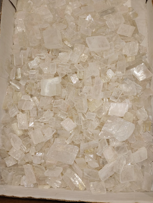 UV reactive Optical Calcite